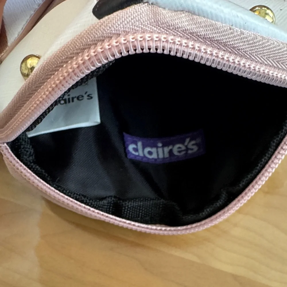 CLAIRES Fox Coin Purse Clip Wallet - Rose Gold and White